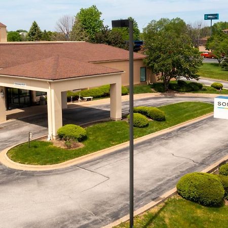 Iowa Inn Bettendorf Quad Cities Экстерьер фото