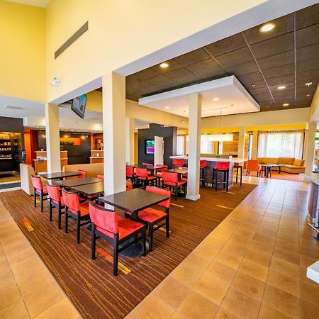 Iowa Inn Bettendorf Quad Cities Экстерьер фото