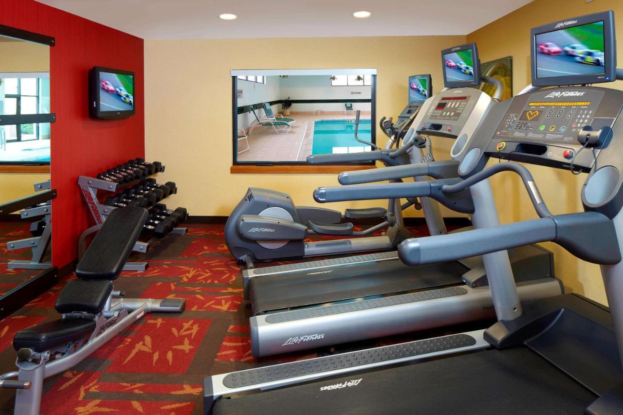 Iowa Inn Bettendorf Quad Cities Экстерьер фото