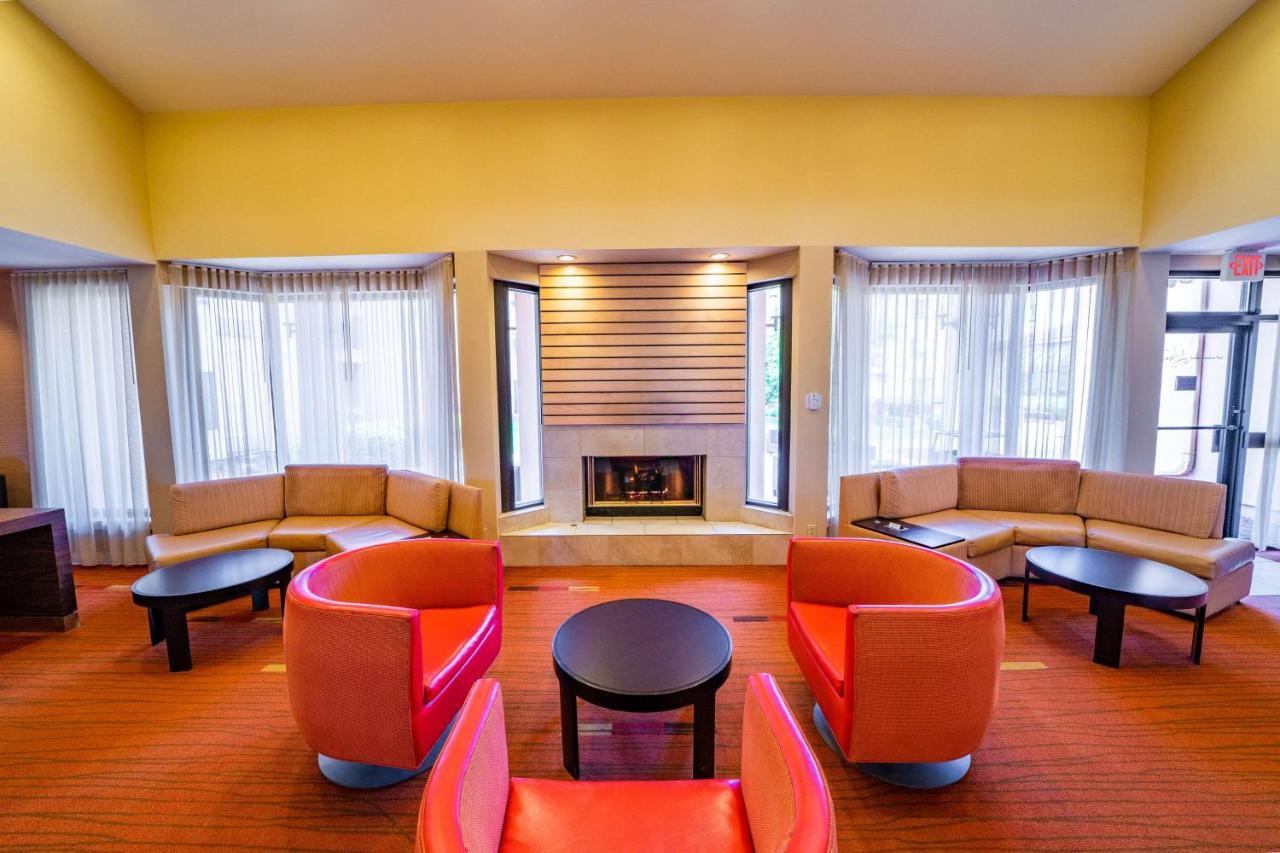 Iowa Inn Bettendorf Quad Cities Экстерьер фото