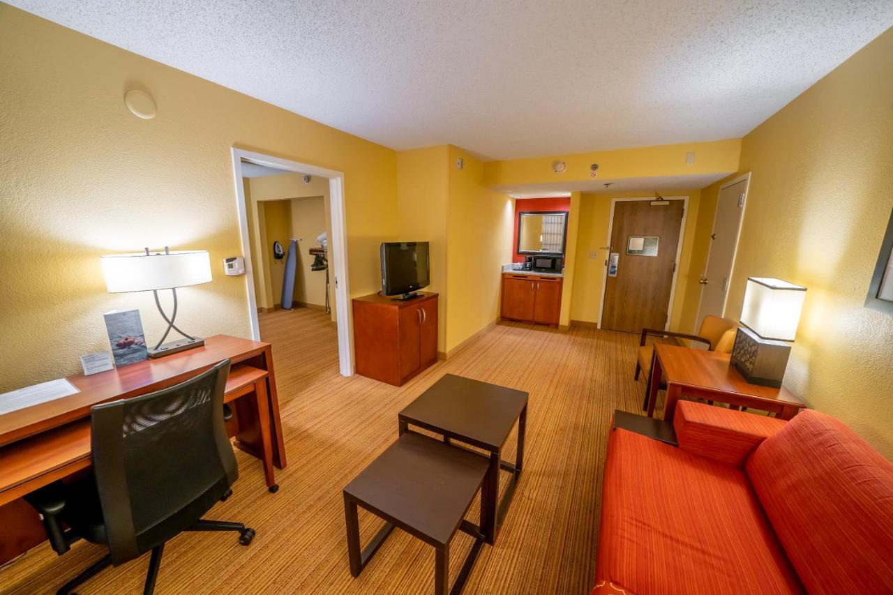 Iowa Inn Bettendorf Quad Cities Экстерьер фото