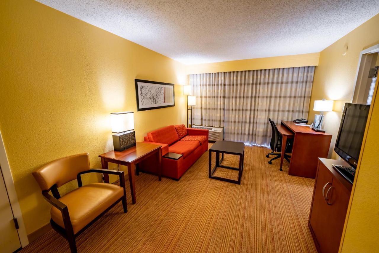 Iowa Inn Bettendorf Quad Cities Экстерьер фото
