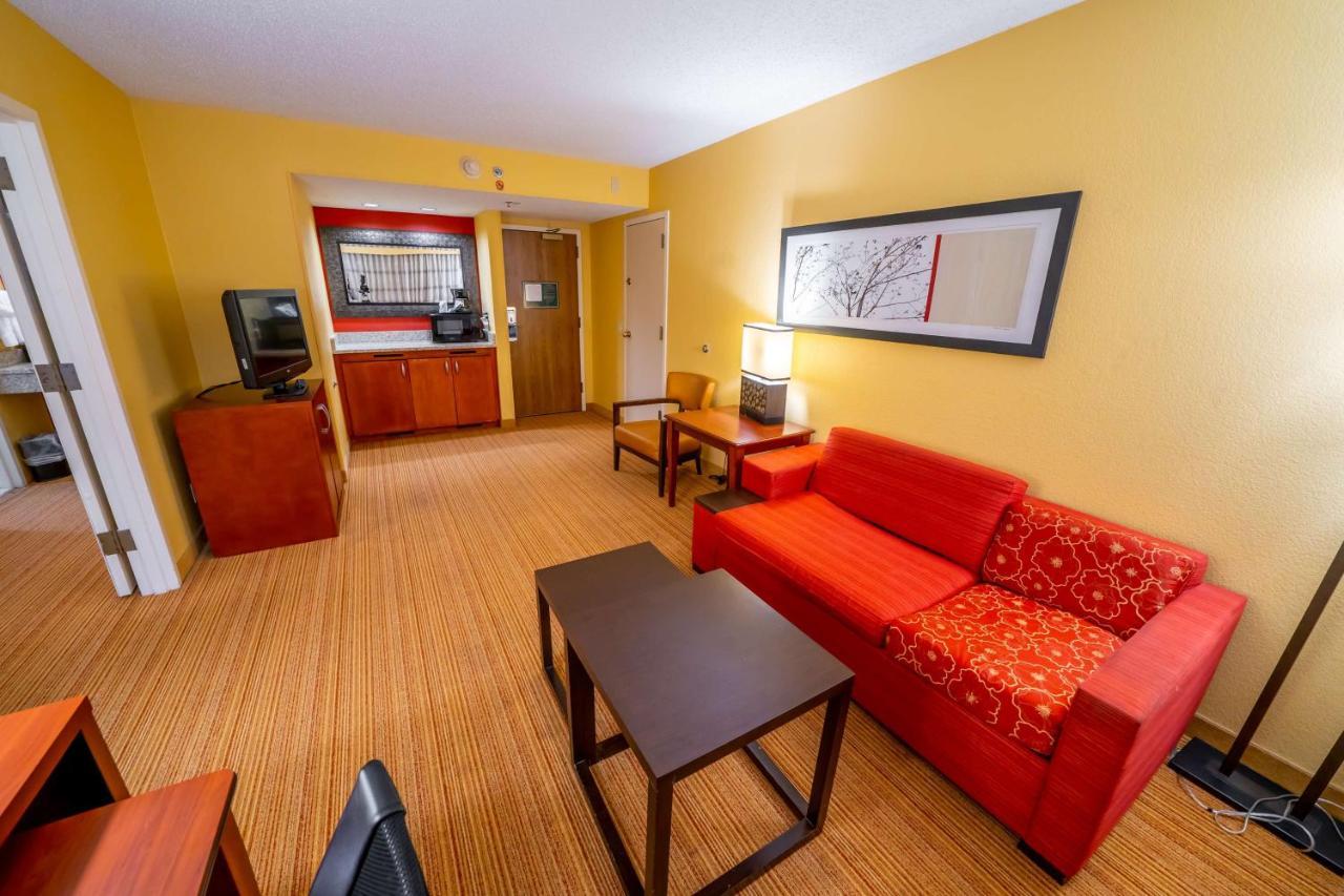 Iowa Inn Bettendorf Quad Cities Экстерьер фото