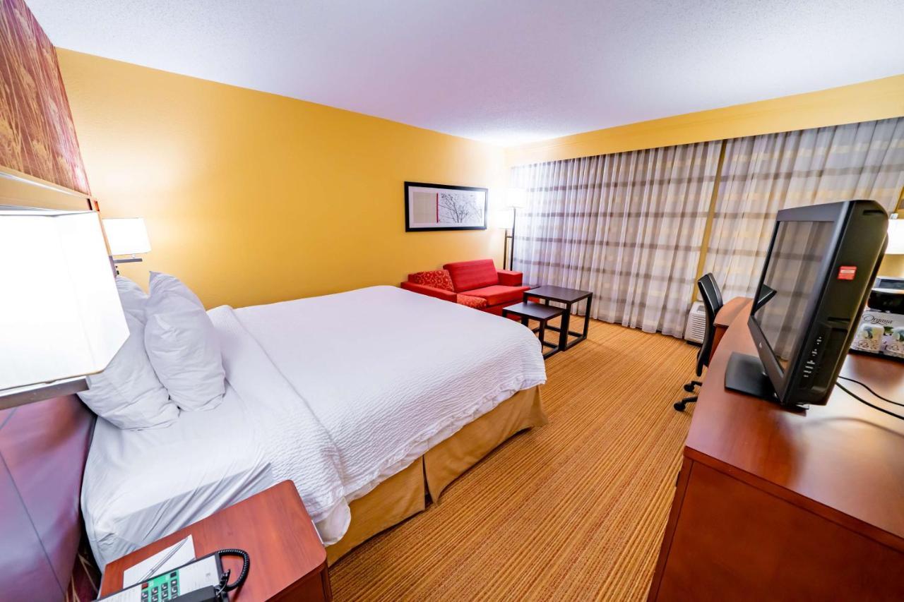 Iowa Inn Bettendorf Quad Cities Экстерьер фото