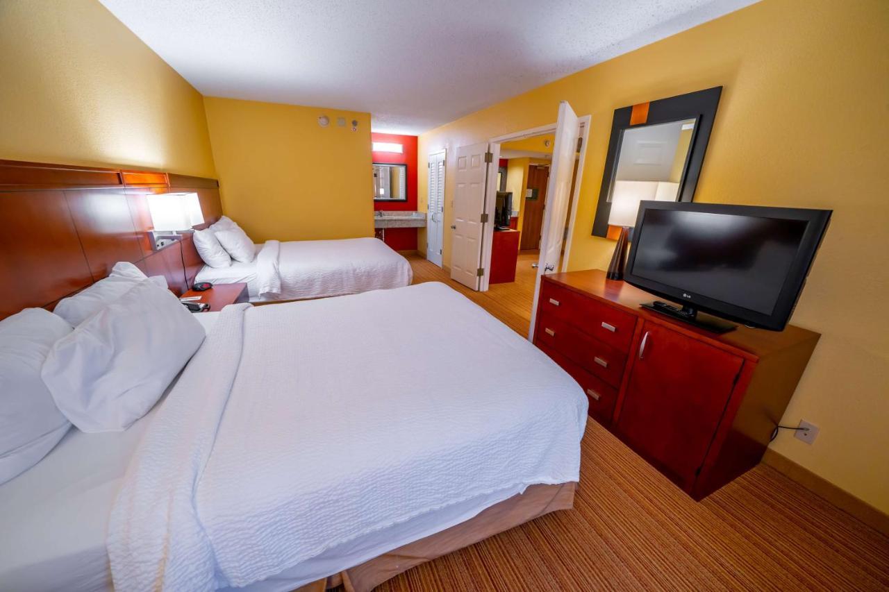 Iowa Inn Bettendorf Quad Cities Экстерьер фото