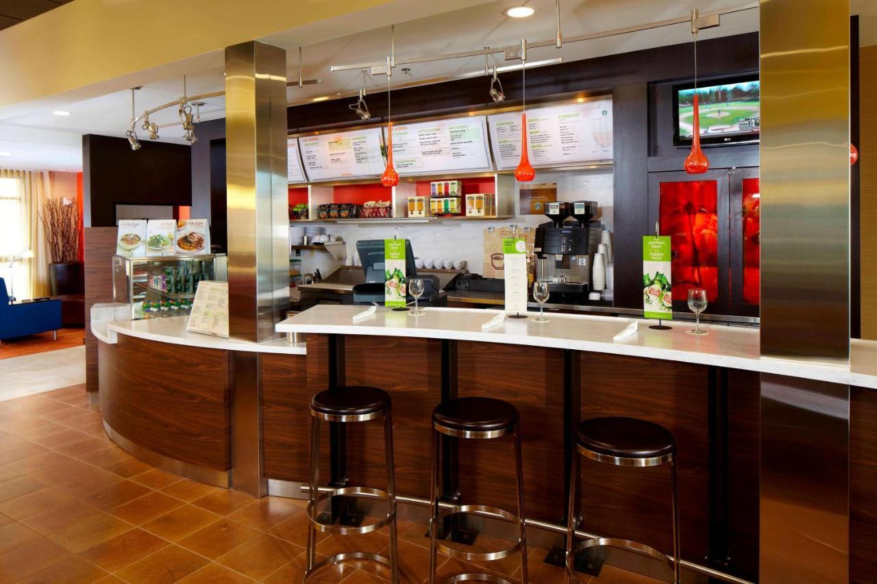 Iowa Inn Bettendorf Quad Cities Экстерьер фото