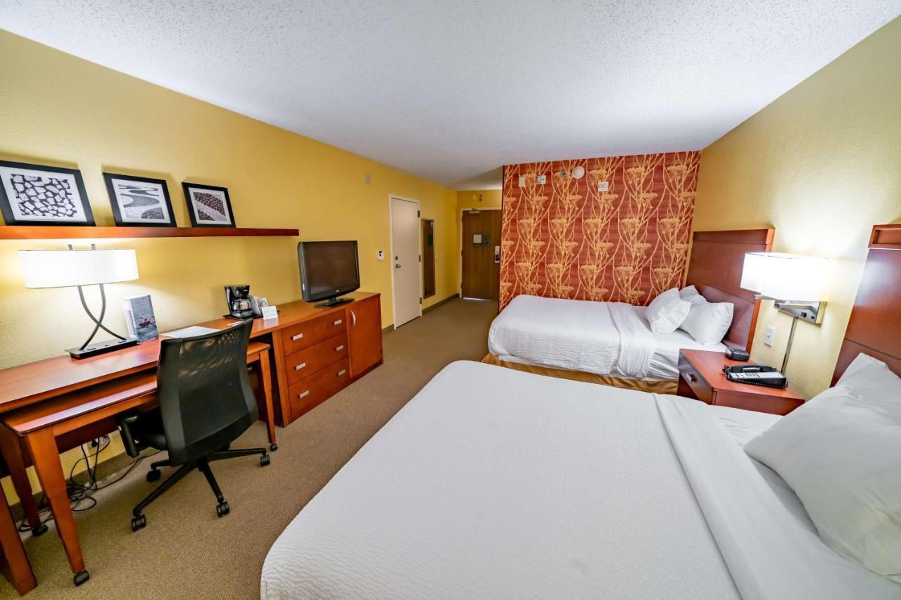 Iowa Inn Bettendorf Quad Cities Экстерьер фото