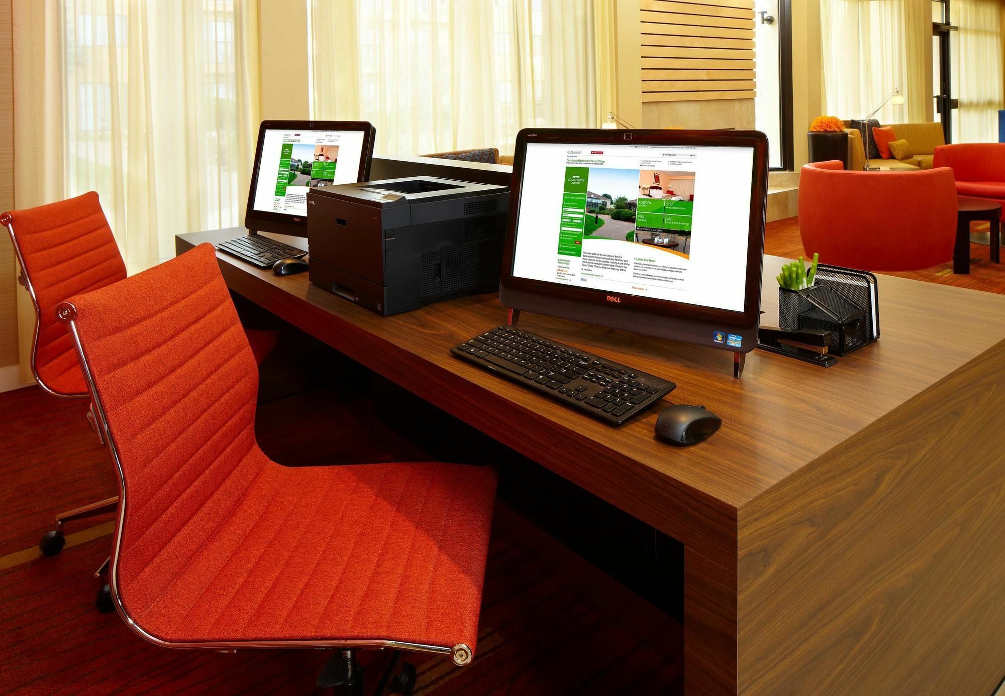 Iowa Inn Bettendorf Quad Cities Экстерьер фото